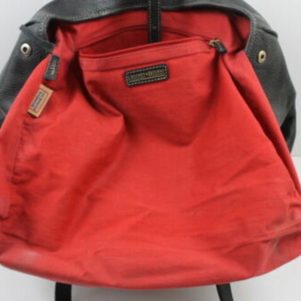 Large/extra large Dooney and Bourke tote